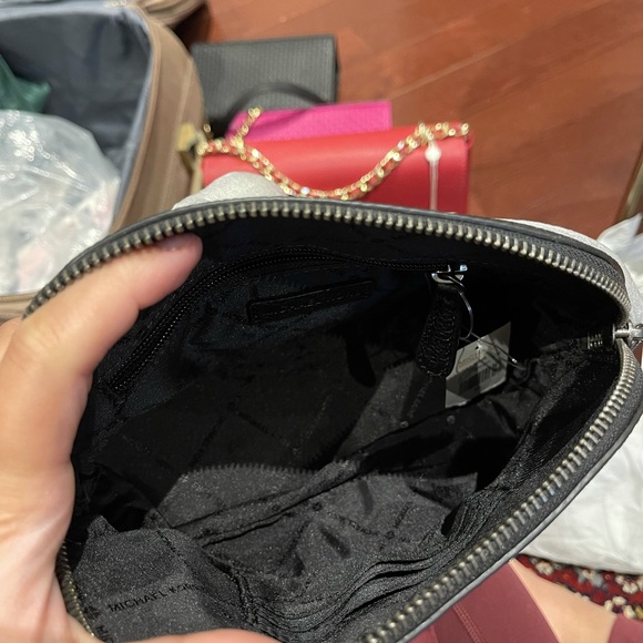 Michael Kors Crossbody - 2 available (SOLD) - Picture 3 of 6